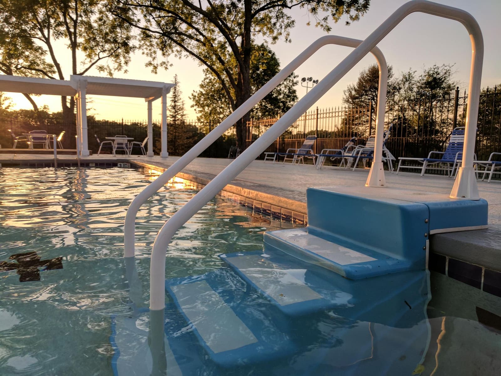 How to Manage Multi-Generational Teams in Pool Businesses