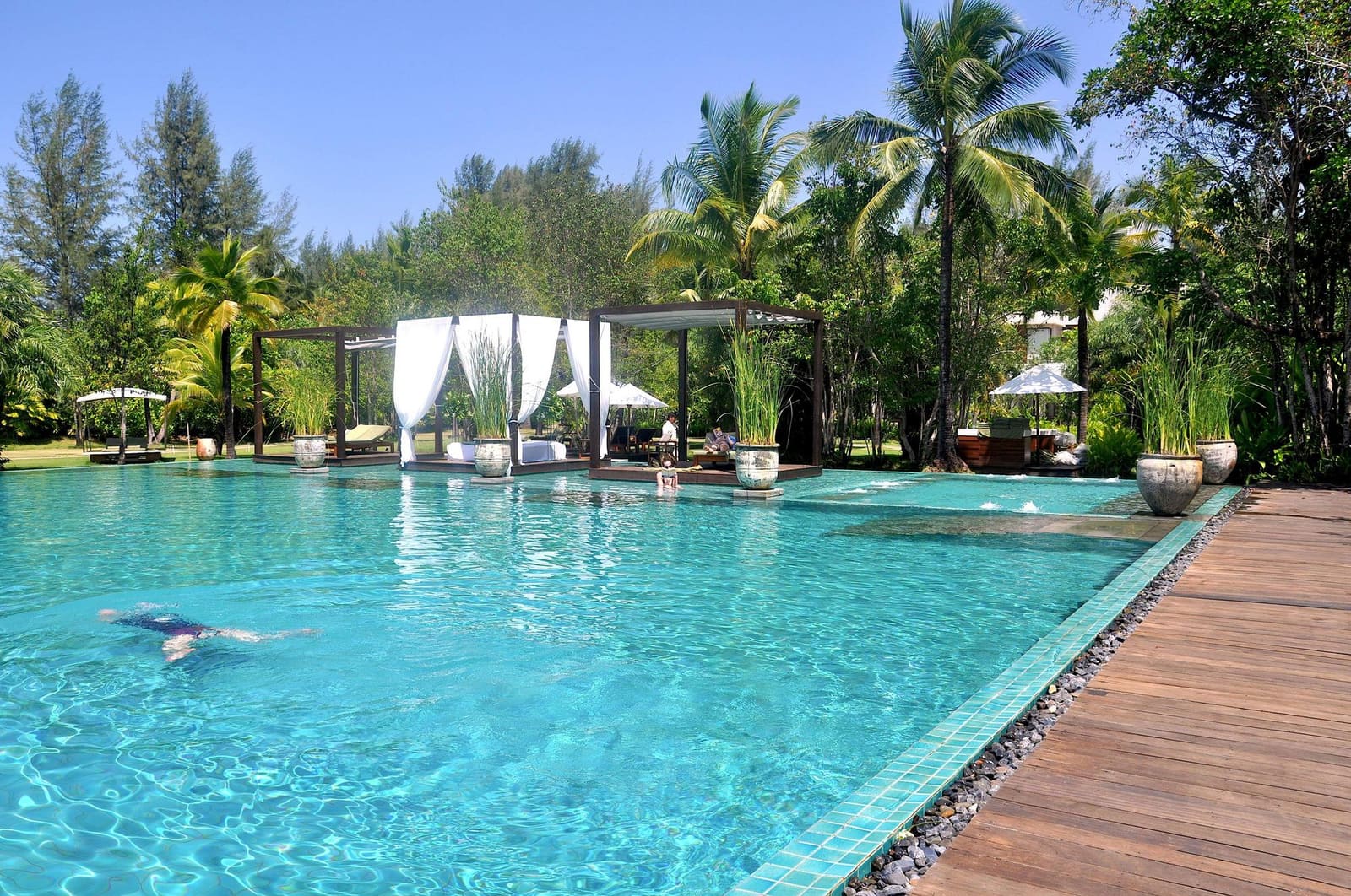 How Blockchain Could Change Pool Service Payments