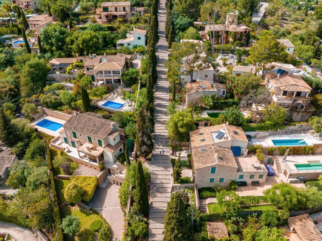 The Pros and Cons of Organize in Pool Service Billing