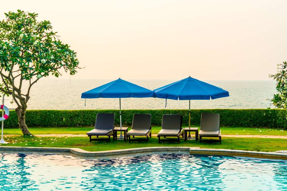 How to Email Your Pool Service Invoicing