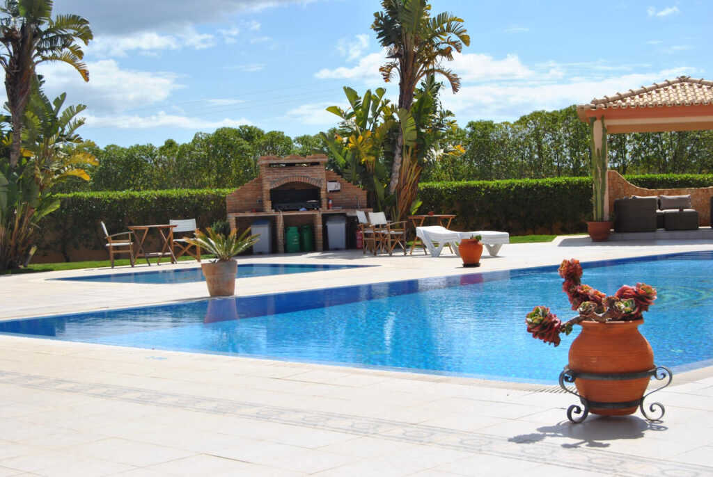 Step-by-Step: How to Calculate Pool Service Invoices