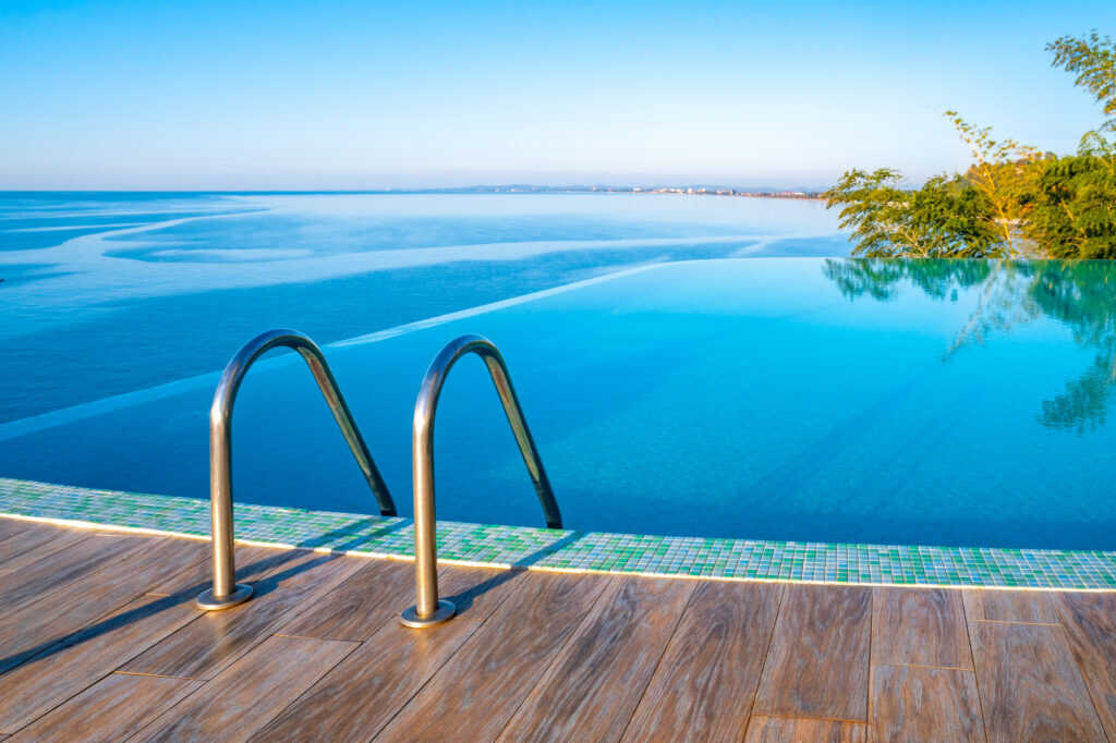Pool Business Leadership: Mastering Monitor Field Work
