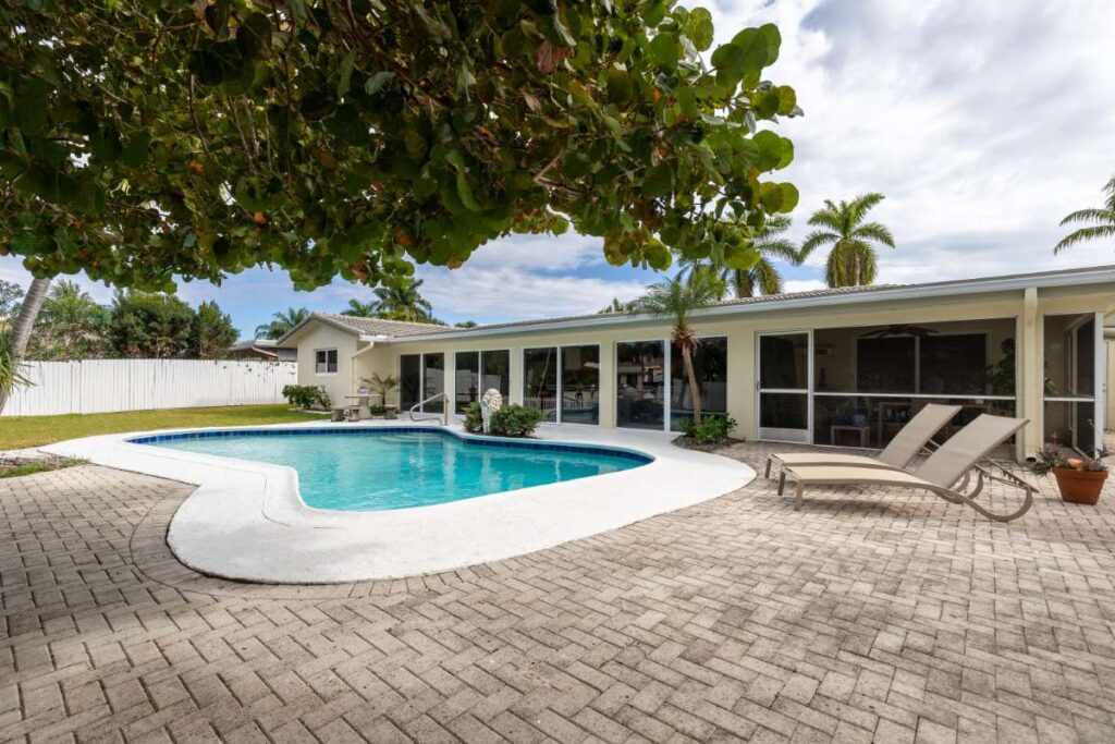 The Ultimate Guide to Include Taxes in Pool Service Invoices