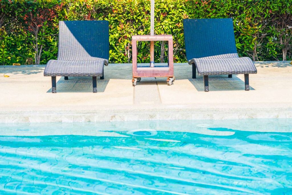 How to Use Seasonal Promotions to Promote Your Pool Service Business