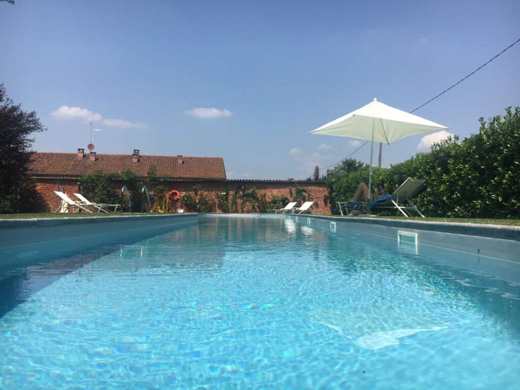 How to Run Your Pool Business from a Connected