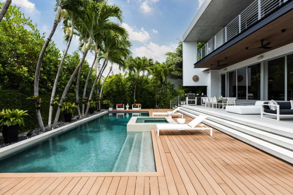 Tips for Managing a Growing Pool Crew