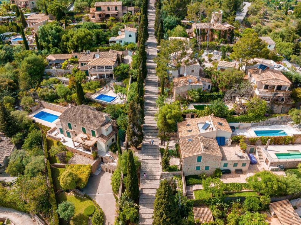The Pros and Cons of Organize in Pool Service Billing