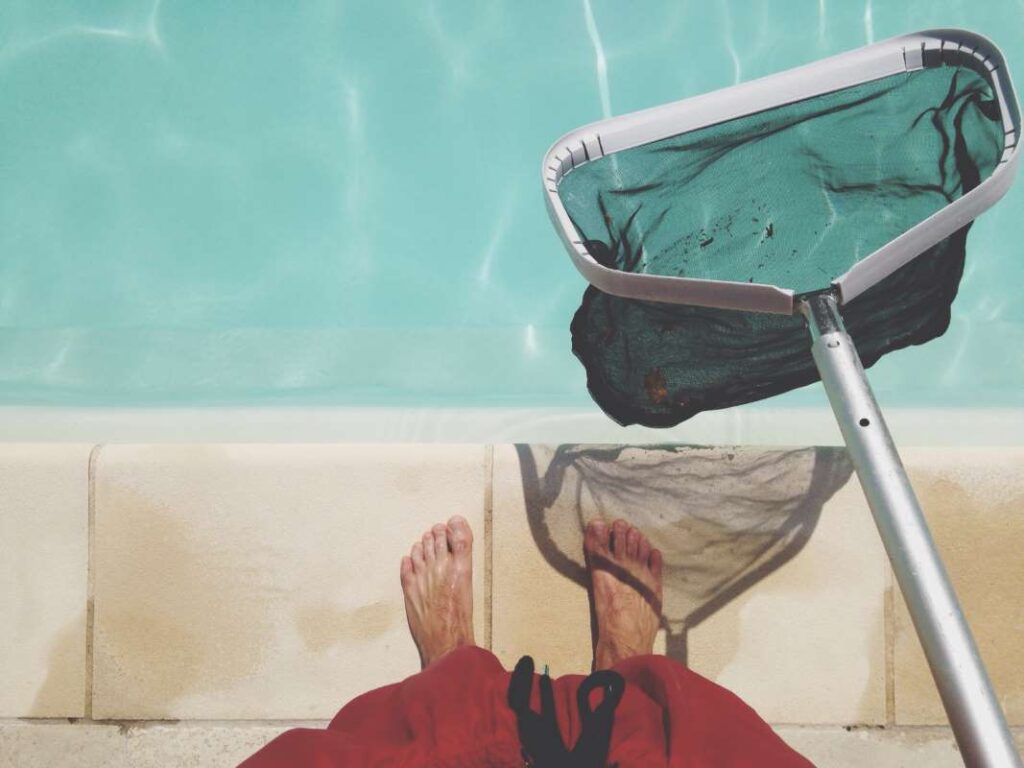 How to Deliver Consistency to Your Pool Service Clients