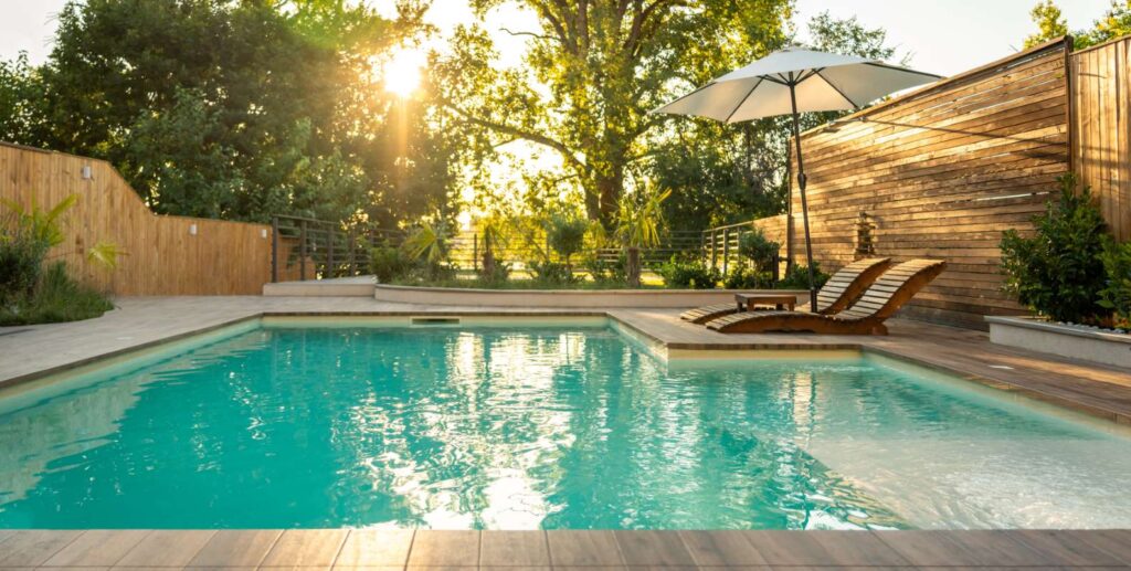 Step-by-Step: How to Manage Cash Flow as a Pool Business Owner