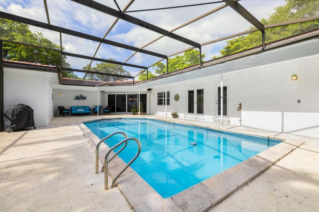 Itemize Tips for Better Pool Service Billing
