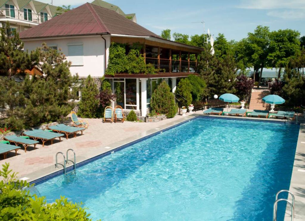 How EZ Pool Biller Helps You with Seasonal Pricing