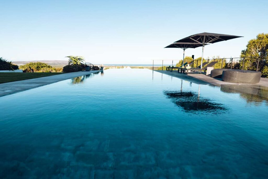 How Service History Tracking Can Improve Your Pool Service Workflow