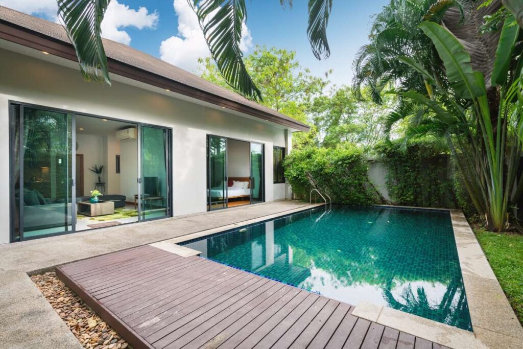 The Secret to Efficiently Reduce Admin Work as a Pool Tech