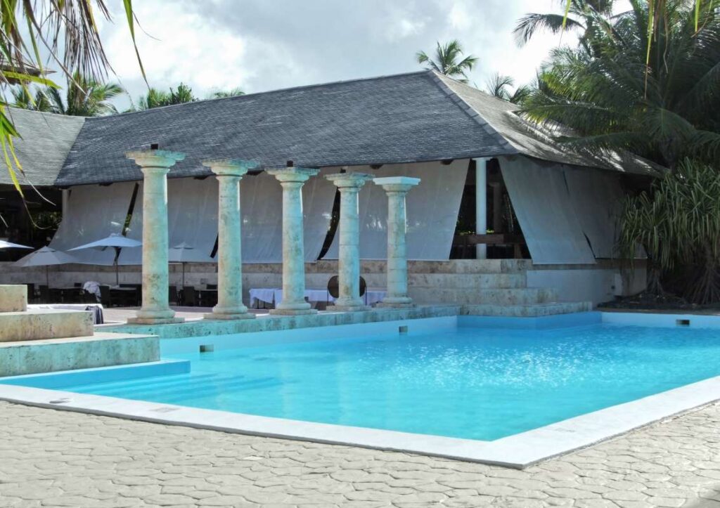 How to Create an Online Directories Plan for Your Pool Company